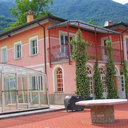 Villa Sleeps 16 With Pool And Air Con
